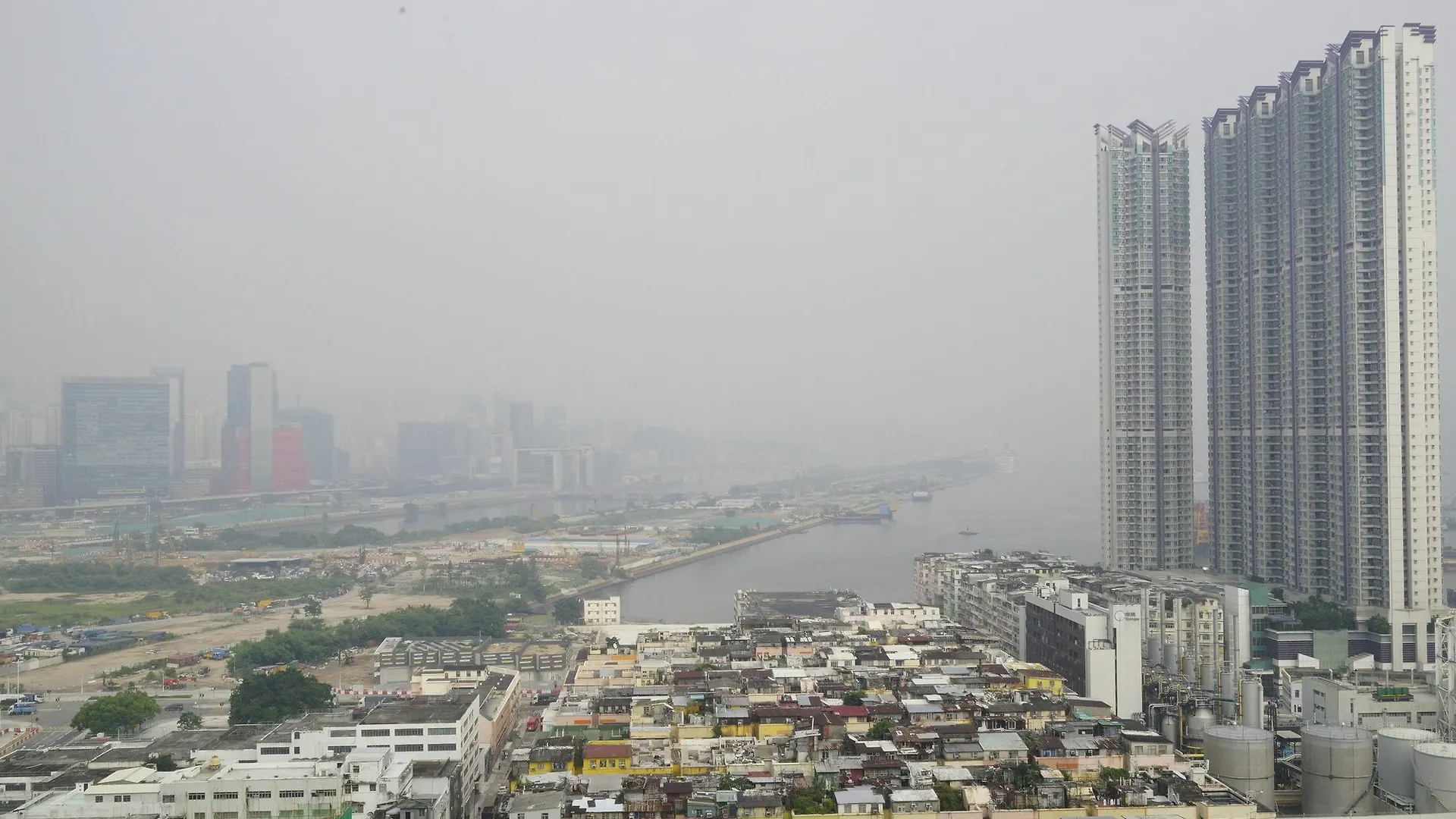 ***  Cruise Hotel Kowloon  China
